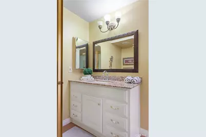19204 Avenue Of The Oaks #B, Newhall, CA 91321 - Photo 24