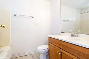 17525 Kingsbury St, Granada Hills, CA 91344 - Photo 30