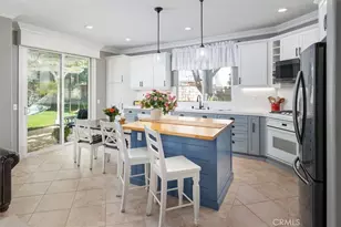 28347 Lobelia Ln, Valencia, CA 91354 - Photo 14