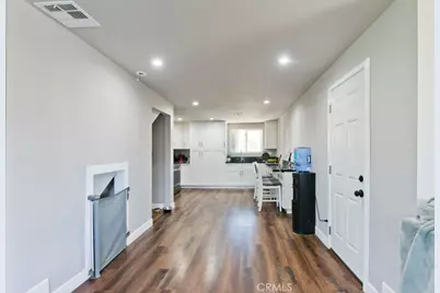 2057 Woodglen Street, Simi Valley, CA 93065 - Photo 44