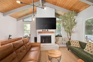 2057 Woodglen St, Simi Valley, CA 93065 - Photo 16