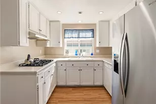 19401 Oak Crossing, Newhall, CA 91321 - Photo 10