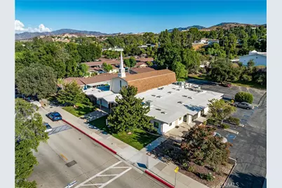 19401 Oak Crossing, Newhall, CA 91321 - Photo 38