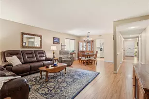 19401 Oak Crossing, Newhall, CA 91321 - Photo 6