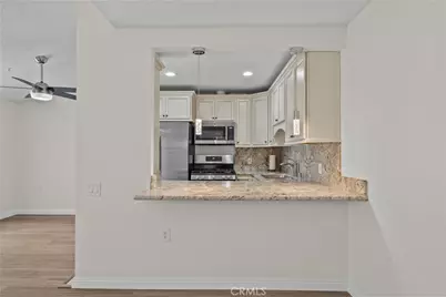 19156 Avenue Of The Oaks #B, Newhall, CA 91321 - Photo 16