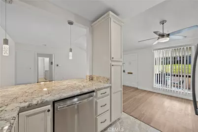 19156 Avenue Of The Oaks #B, Newhall, CA 91321 - Photo 22