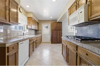 44508 Lostwood Avenue, Lancaster, CA 93534 - Photo 4