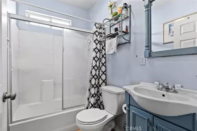 8766 Dalton Avenue, Los Angeles, CA 90047 - Photo 14