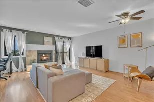 21040 Parthenia, Canoga Park, CA 91304 - Photo 6