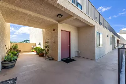 21040 Parthenia #25, Canoga Park, CA 91304 - Photo 2
