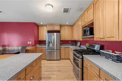 19525 Steinway, Canyon Country, CA 91351 - Photo 10