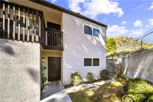 17847 Beneda Ln, Canyon Country, CA 91351 - Photo 2
