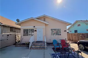 536 W 42nd St, Los Angeles, CA 90037 - Photo 2
