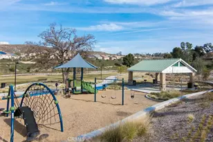 22384 Riverstream Ct, Saugus, CA 91350 - Photo 62