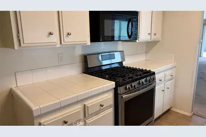 506 W Olive Street, Corona, CA 92882 - Photo 8