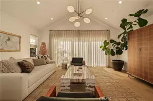 3715 Hillcrest Dr, Los Angeles, CA 90016 - Photo 12