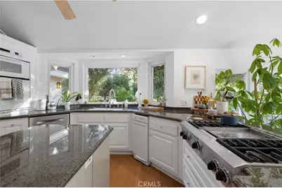 15533 Saddleback Drive, Canyon Country, CA 91387 - Photo 32