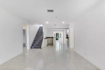 5063 Serrania Avenue, Woodland Hills, CA 91364 - Photo 8