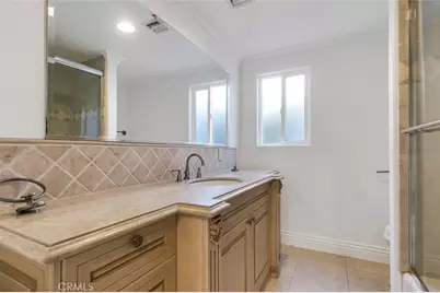 5063 Serrania Avenue, Woodland Hills, CA 91364 - Photo 18