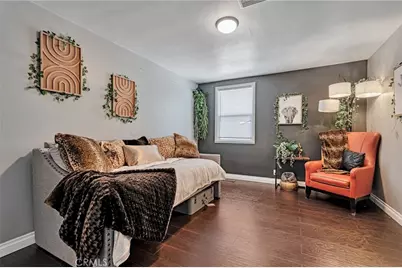 70 W Claremont St, Pasadena, CA 91103 - Photo 12