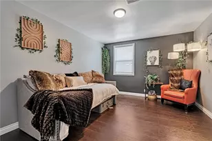 70 W Claremont St, Pasadena, CA 91103 - Photo 12