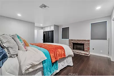 70 W Claremont St, Pasadena, CA 91103 - Photo 16