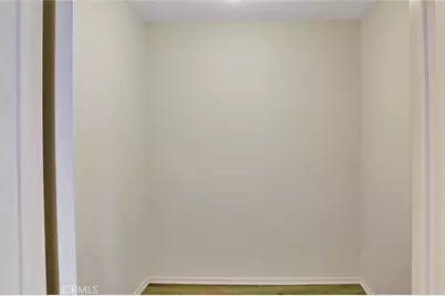 21309 Eucalyptus #203, Newhall, CA 91321 - Photo 6