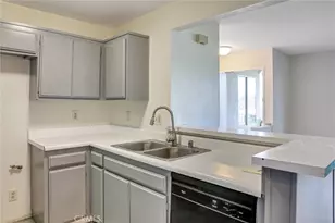 21309 Eucalyptus, Newhall, CA 91321 - Photo 10