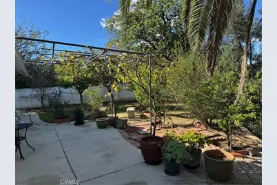 10565 Lubao, Chatsworth, CA 91311 - Photo 28