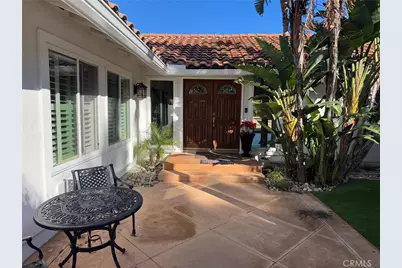 10565 Lubao, Chatsworth, CA 91311 - Photo 2