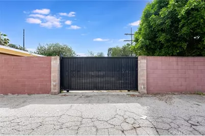6339 Cleon Street, North Hollywood, CA 91606 - Photo 16