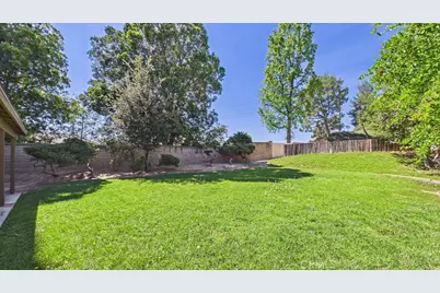 24187 Avenida Crescenta, Valencia, CA 91355 - Photo 42