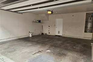 8750 Kester, Panorama City, CA 91402 - Photo 22