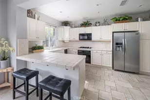 26910 Monterey, Valencia, CA 91355 - Photo 12