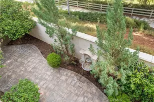 26910 Monterey, Valencia, CA 91355 - Photo 20