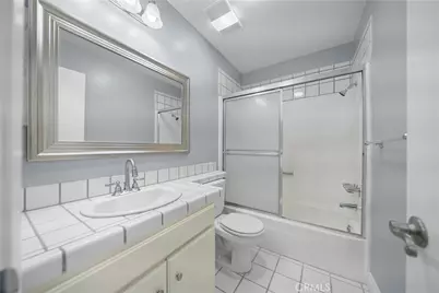 5916 Whitsett Ave #2, Valley Village, CA 91607 - Photo 16