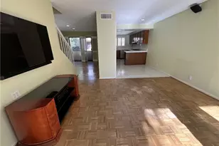 21801 Burbank, Woodland Hills, CA 91367 - Photo 20