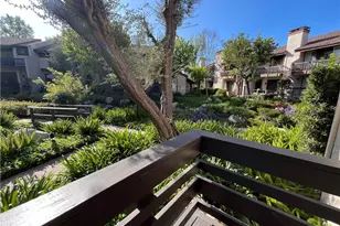 21801 Burbank, Woodland Hills, CA 91367 - Photo 12