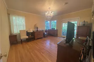 15419 Dickens, Sherman Oaks, CA 91403 - Photo 2