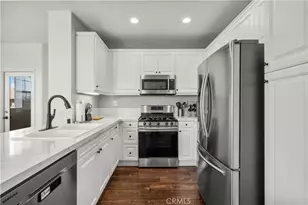 27262 Riverview, Valencia, CA 91354 - Photo 10