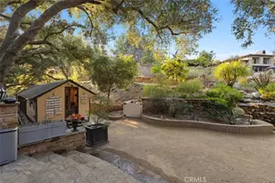2040 McKain St, Calabasas, CA 91302 - Photo 52