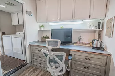 25042 Hollyhock Court, Stevenson Ranch, CA 91381 - Photo 38
