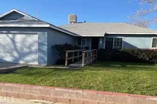 1015 W Ave J7, Lancaster, CA 93534 - Photo 1