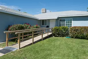1015 W Ave J7, Lancaster, CA 93534 - Photo 4