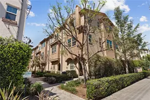 14104 W Birch Ln, Van Nuys, CA 91405 - Photo 2