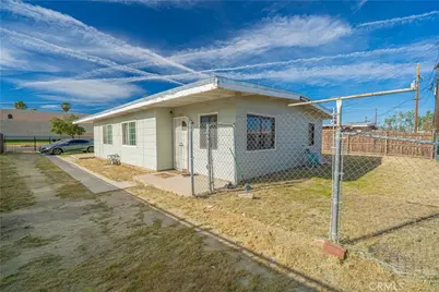 835 E Avenue Q, Palmdale, CA 93550 - Photo 14