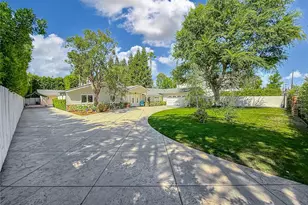 23433 Hatteras, Woodland Hills, CA 91367 - Photo 14