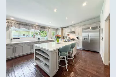 23433 Hatteras, Woodland Hills, CA 91367 - Photo 22