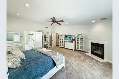 23433 Hatteras, Woodland Hills, CA 91367 - Photo 46