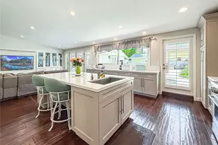 23433 Hatteras, Woodland Hills, CA 91367 - Photo 4